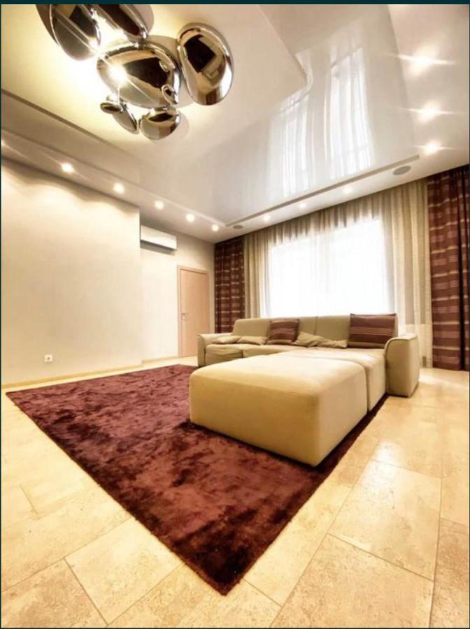 2-Bedroom Most City Center Area Apartment 드네프로페트로프스크 외부 사진